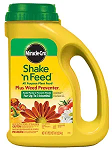 Miracle-Gro Shake 'N Feed All Purpose Plant Food Plus Weed Preventer1, 4.5 lb.